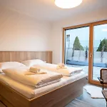 First In Mountain By We Rent * Kaprun