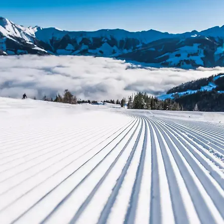 First In Mountain By We Rent * Kaprun