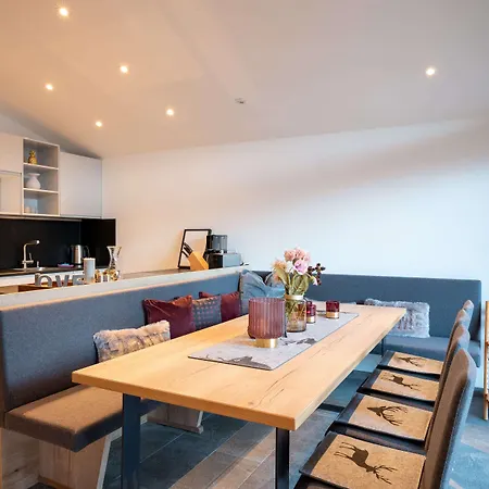 First In Mountain By We Rent * Kaprun